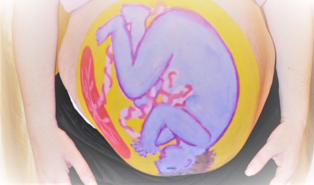 unique baby belly art